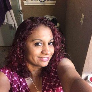 Meet your Posher, Corina